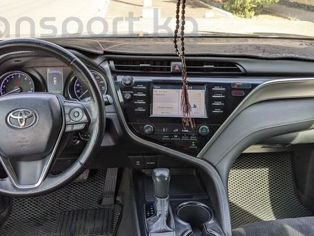 Toyota Camry, 2018 — 照片 11