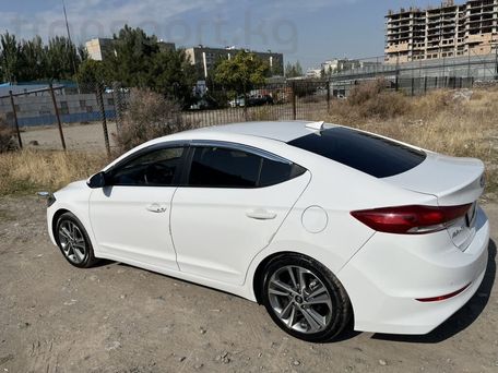 Hyundai Avante, 2018 — сүрөт 8