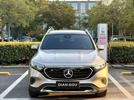 Mercedes-Benz EQB, 2023 — 照片 2