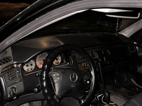 Mercedes-Benz E-Класс, 2000 — сүрөт 5