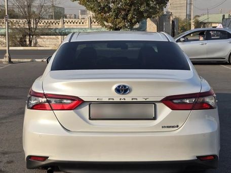 Toyota Camry, 2021 — 照片 5
