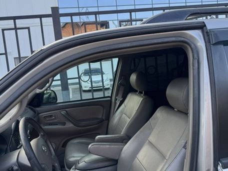 Toyota Sequoia, 2006 — photo 5
