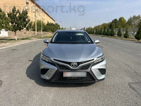 Toyota Camry, 2019 — 照片 1