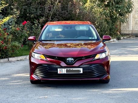 Toyota Camry, 2020 — 照片 2