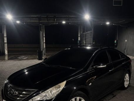 Hyundai Sonata, 2011