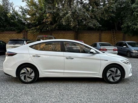 Hyundai Elantra, 2020 — 照片 5