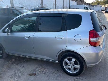 Honda Fit, 2002 — photo 3