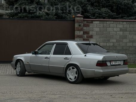 Mercedes-Benz W124, 1993 — photo 7
