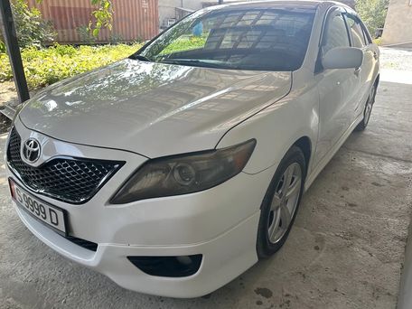 Toyota Camry, 2010