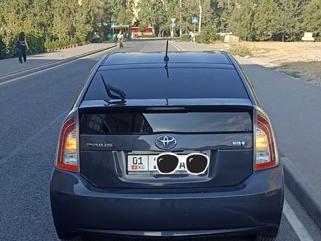Toyota Prius, 2015 — фото 2