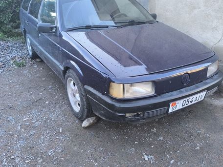 Volkswagen Passat, 1989