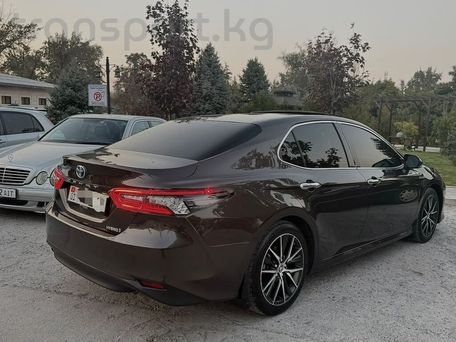 Toyota Camry, 2022 — сүрөт 2