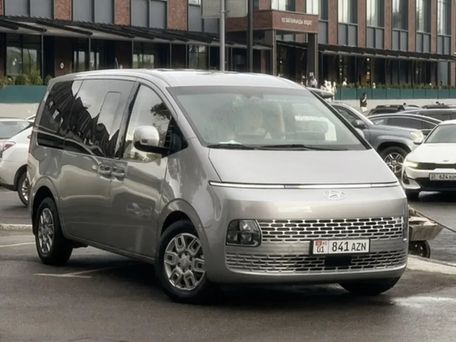 Hyundai Staria, 2024