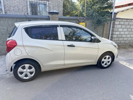 Chevrolet Spark, 2017 — 照片 3