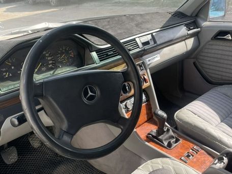 Mercedes-Benz W124, 1990 — 照片 5
