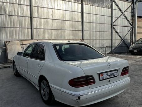 Mercedes-Benz E-Класс, 2000 — 照片 4