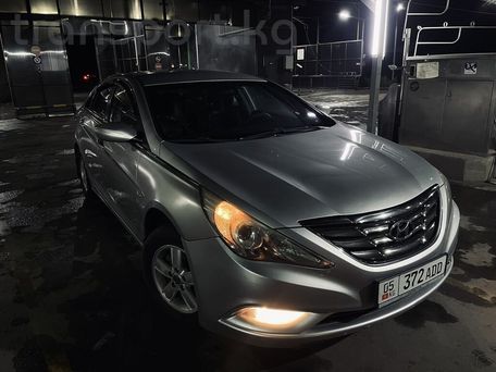 Hyundai Sonata, 2010