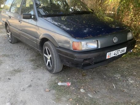 Volkswagen Passat, 1989 — 照片 1