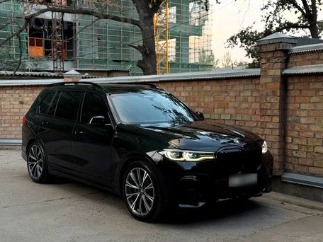 BMW X7, 2021 — photo 1