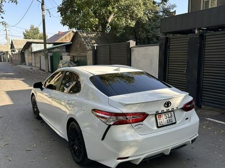 Toyota Camry, 2020 — 照片 6