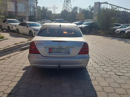 Mercedes-Benz E-Class, 2005 — photo 2