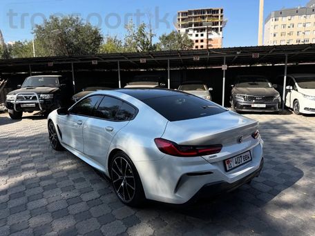 BMW 8 Series, 2020 — photo 7