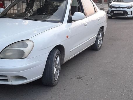Daewoo Nubira, 2000 — 照片 2