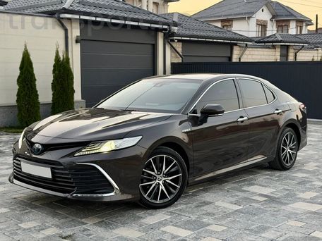 Toyota Camry, 2022 — 照片 2