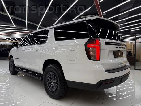 Chevrolet Suburban, 2023 — сүрөт 7