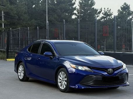 Toyota Camry, 2018 — photo 1