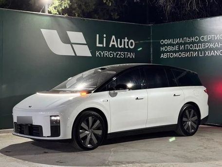 Li Auto (Lixiang) i8, 2025 — фото 1