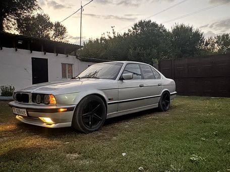 BMW 5 серии, 1989