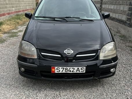 Nissan Almera Tino, 2003 — 照片 2