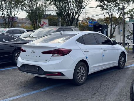 Hyundai Avante, 2019 — 照片 4