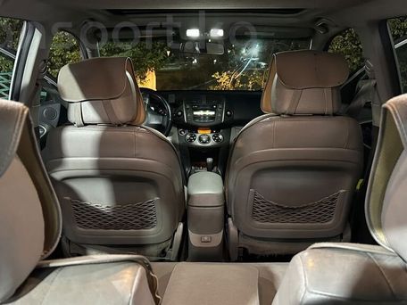 Toyota RAV4, 2011 — photo 3