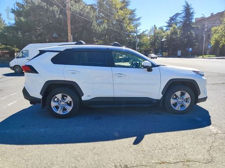 Toyota RAV4, 2022 — photo 9