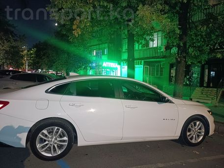 Chevrolet Malibu, 2017 — 照片 2