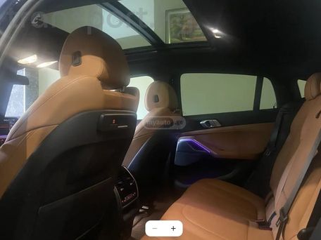 BMW X6, 2022 — 照片 8
