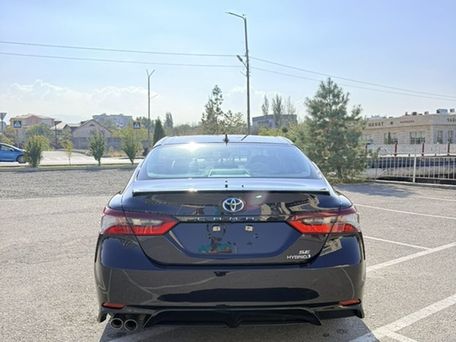 Toyota Camry, 2022 — фото 4