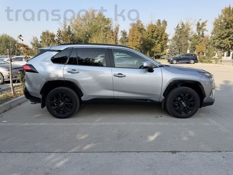 Toyota RAV4, 2022 — photo 11