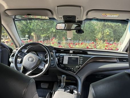 Toyota Camry, 2020 — photo 8