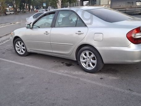 Toyota Camry, 2004 — 照片 2