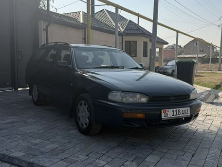 Toyota Camry, 1995 — 照片 1