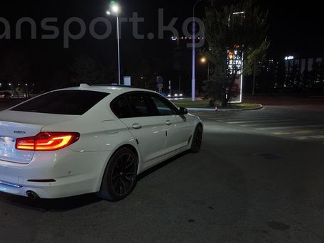 BMW 5 Series, 2020 — photo 6