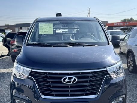 Hyundai H-1, 2019 — photo 1