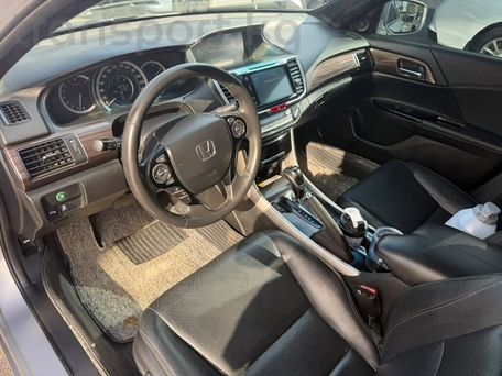 Honda Accord, 2017 — photo 8