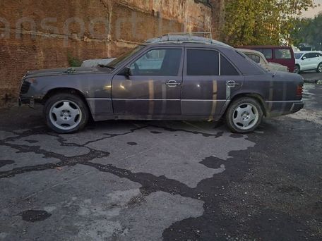 Mercedes-Benz W124, 1991