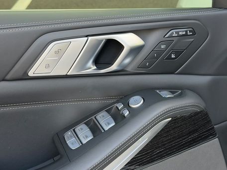 BMW X7, 2021 — photo 13