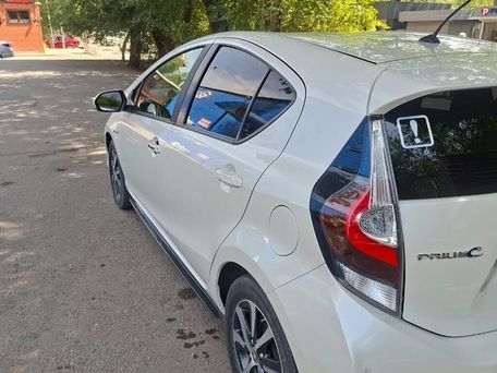 Toyota Prius c, 2019 — photo 3