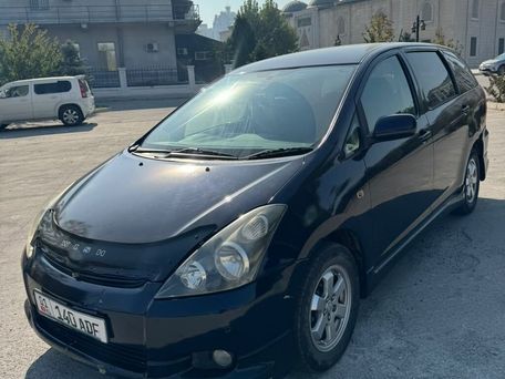 Toyota Wish, 2003 — photo 3